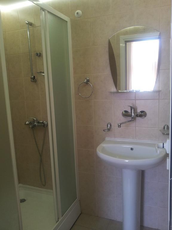 Hotel Alabin Central Sofia Bilik gambar